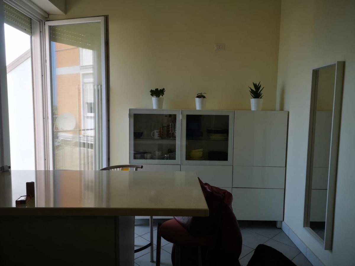 Appartamento Sopra Il Mare ชิวิตาโนวา มาร์เค ภายนอก รูปภาพ